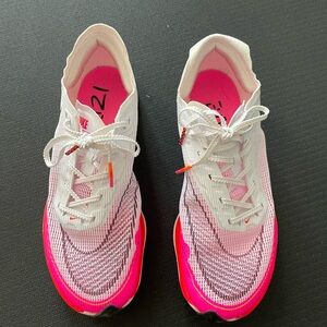 Used Nike vaporfly shoes women’s size 8